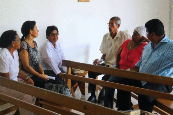 Sr Yolanda meets group leaders and helps them with their formation